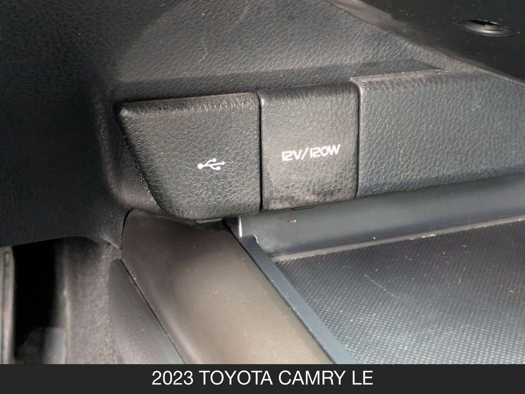 Used 2023 Toyota Camry LE image 21