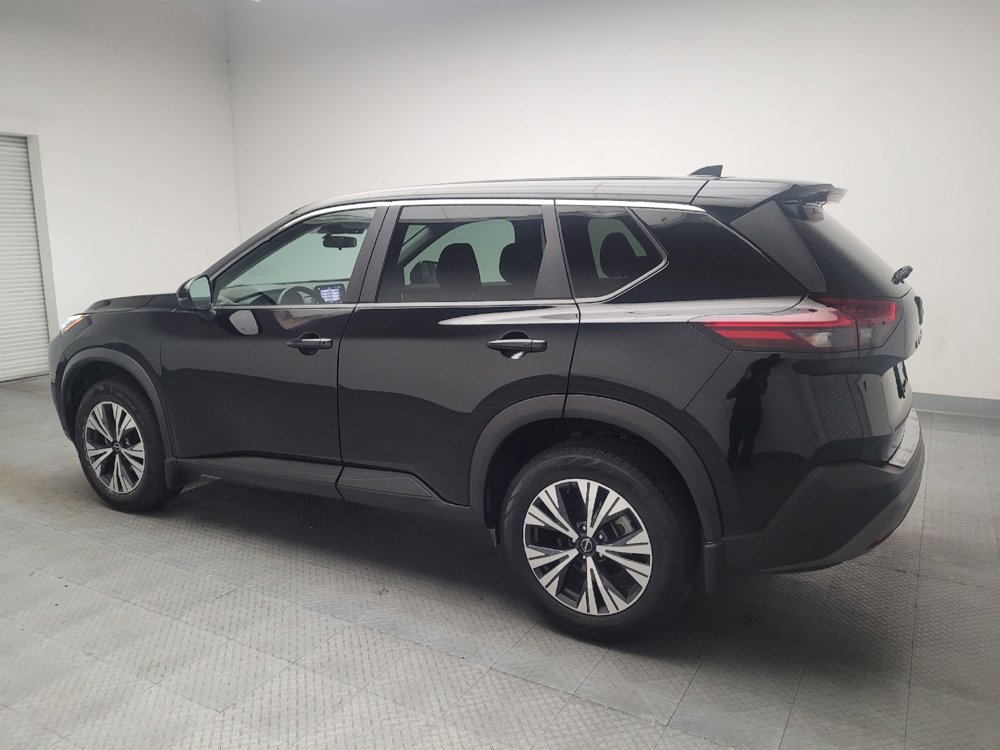 Used 2023 Nissan Rogue SV FWD image 3