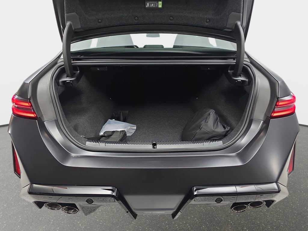 New 2026 BMW M5 image 12