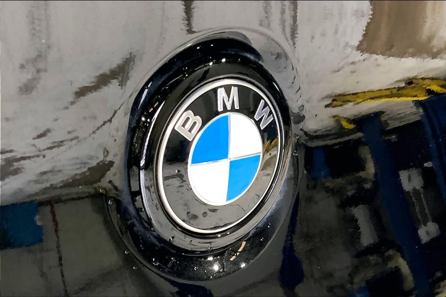 Used 2024 BMW X4 xDrive30i w/ Premium Package AWD/4WD image 10