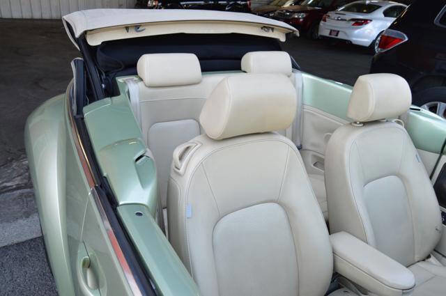 Used 2008 Volkswagen Beetle S image 38