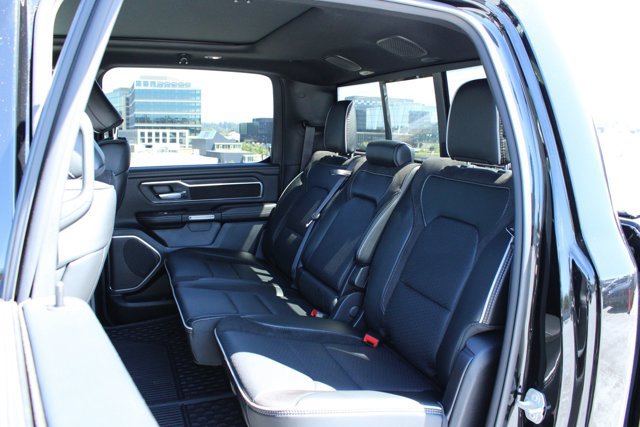 Used 2025 RAM 1500 Laramie w/ Sport Appearance Package AWD/4WD image 30