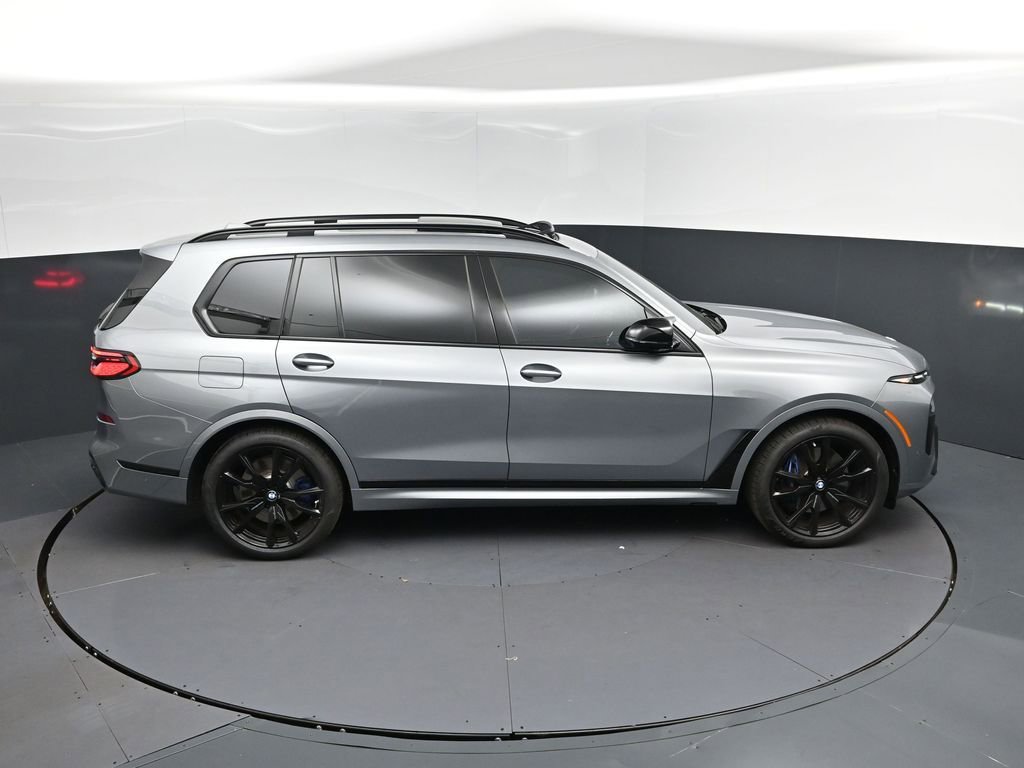 Used 2025 BMW X7 M60i w/ Executive Package AWD/4WD image 35