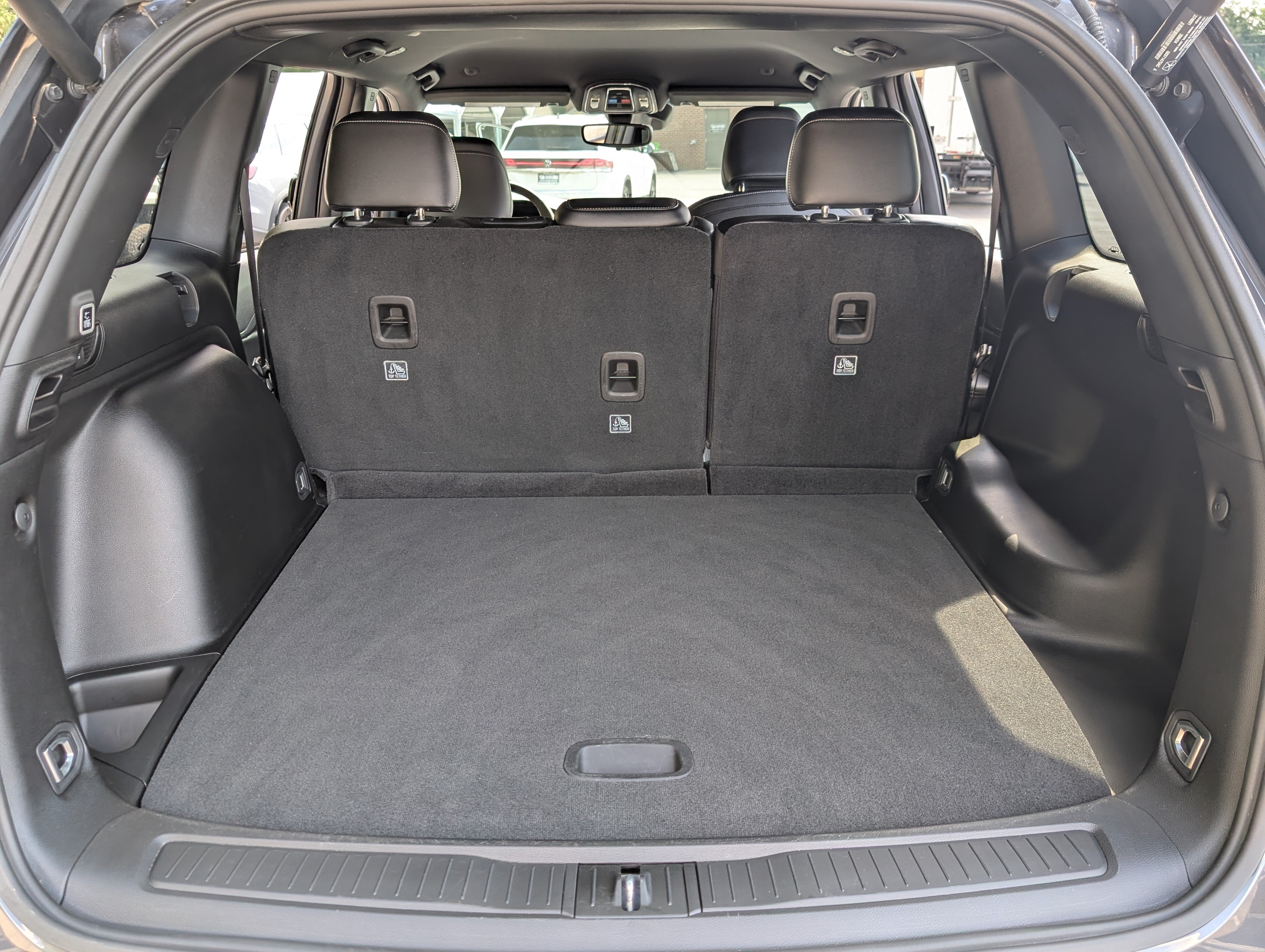 Used 2024 Jeep Grand Cherokee Altitude RWD image 18