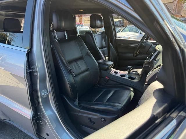 Used 2015 Jeep Grand Cherokee Limited AWD/4WD image 16
