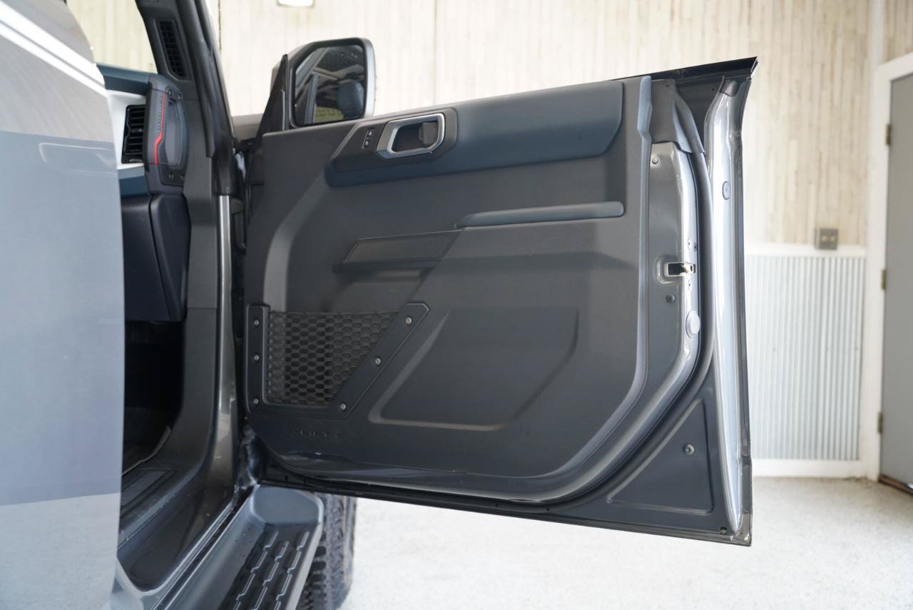 Used 2025 Ford Bronco Heritage Edition AWD/4WD image 33
