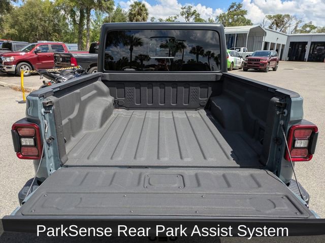 Used 2024 Jeep Gladiator Mojave w/ Safety Group AWD/4WD image 14