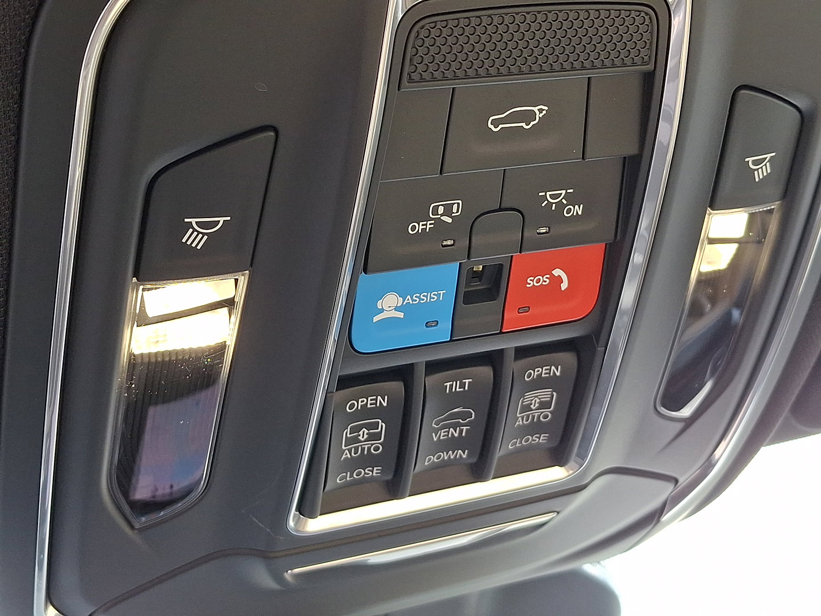 Certified 2025 Jeep Grand Cherokee L Limited w/ Trailer Tow Package image 28