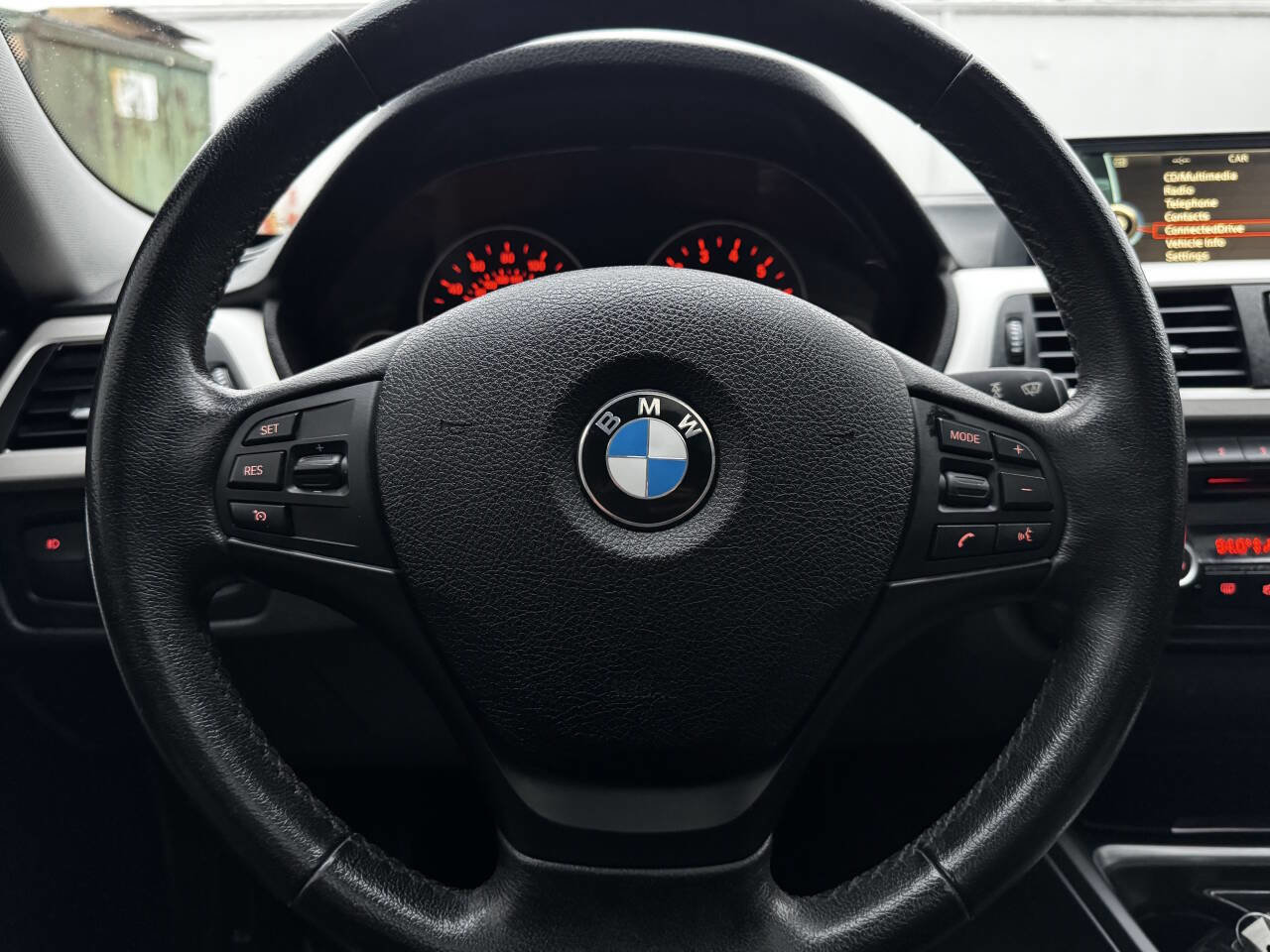 Used 2014 BMW 320i xDrive 320i xDrive AWD 4dr Sedan image 19