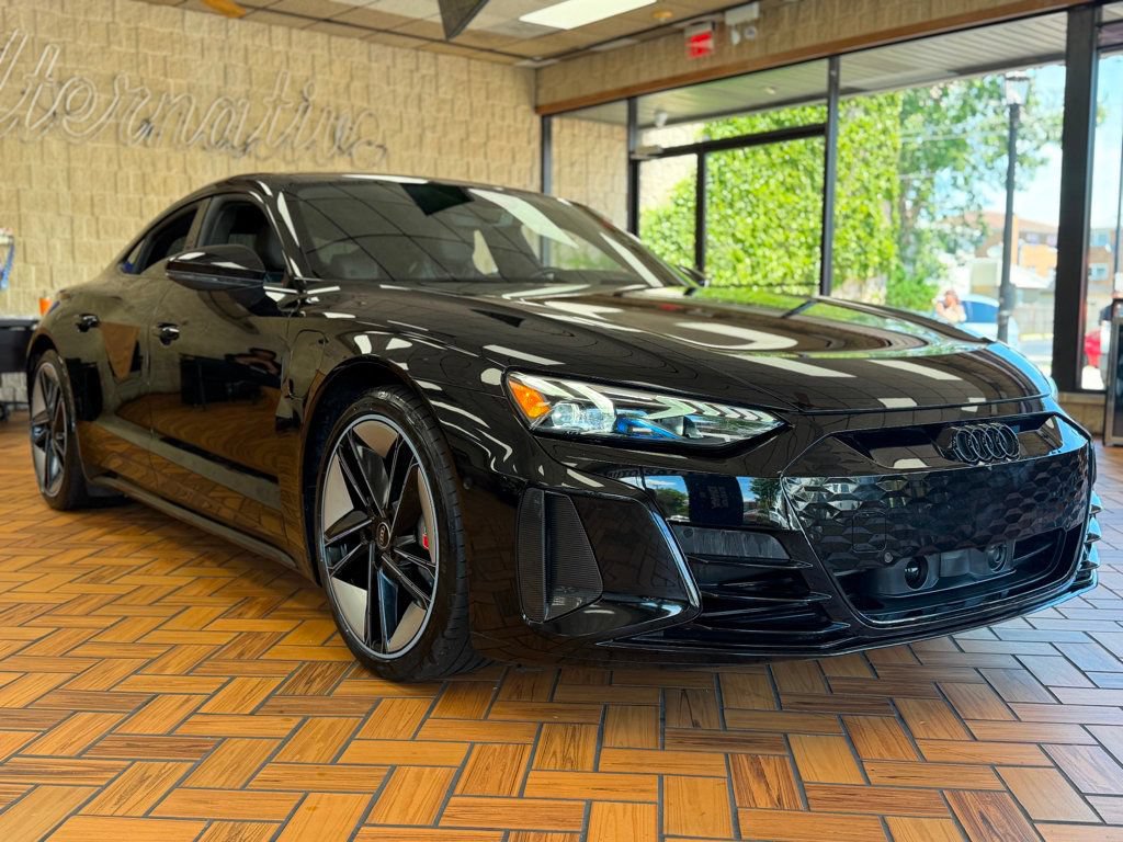Used 2024 Audi RS e-tron GT w/ Carbon Performance Package AWD/4WD image 10
