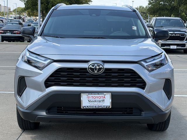 Certified 2025 Toyota RAV4 LE AWD/4WD image 8