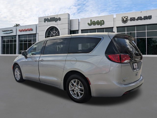 New 2026 Chrysler Voyager LX FWD image 6