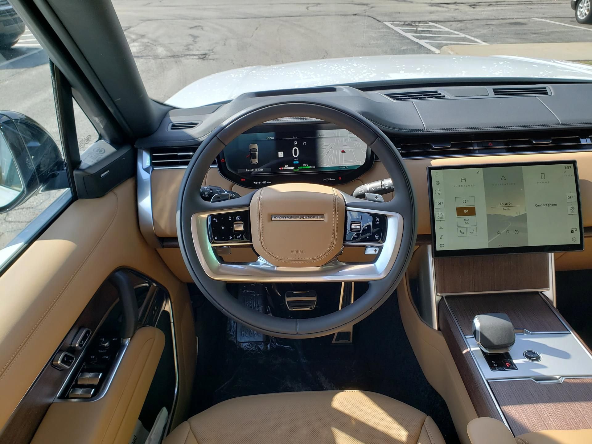 New 2026 Land Rover Range Rover SE image 14
