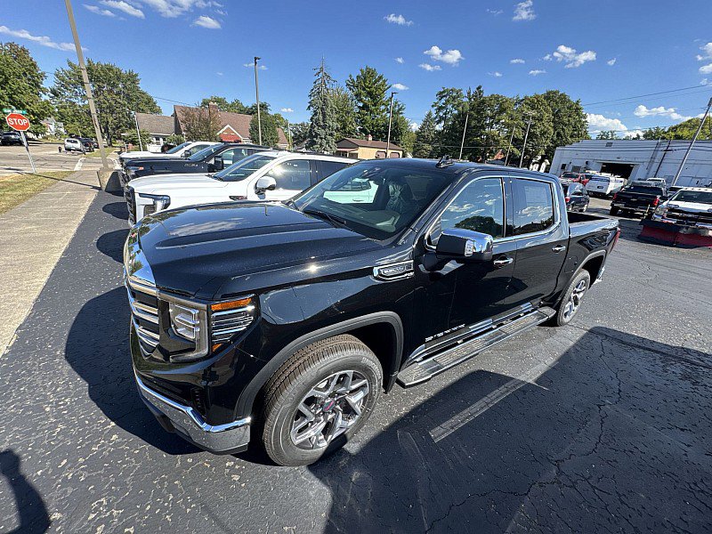 New 2026 GMC Sierra 1500 SLT w/ SLT Premium Package image 2