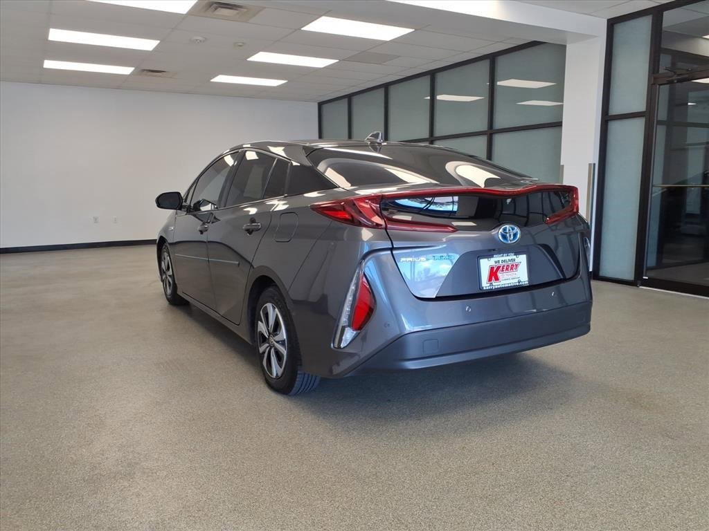 Used 2019 Toyota Prius Prime Advanced image 6