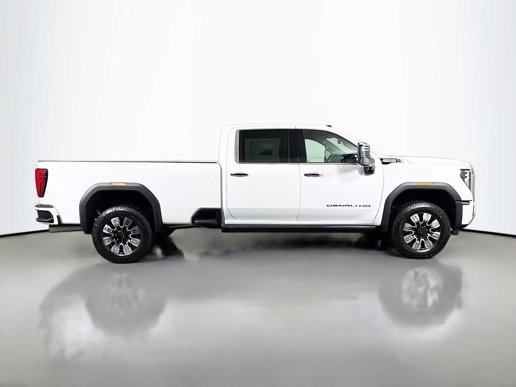 New 2026 GMC Sierra 3500 Denali w/ Denali Reserve Package image 8
