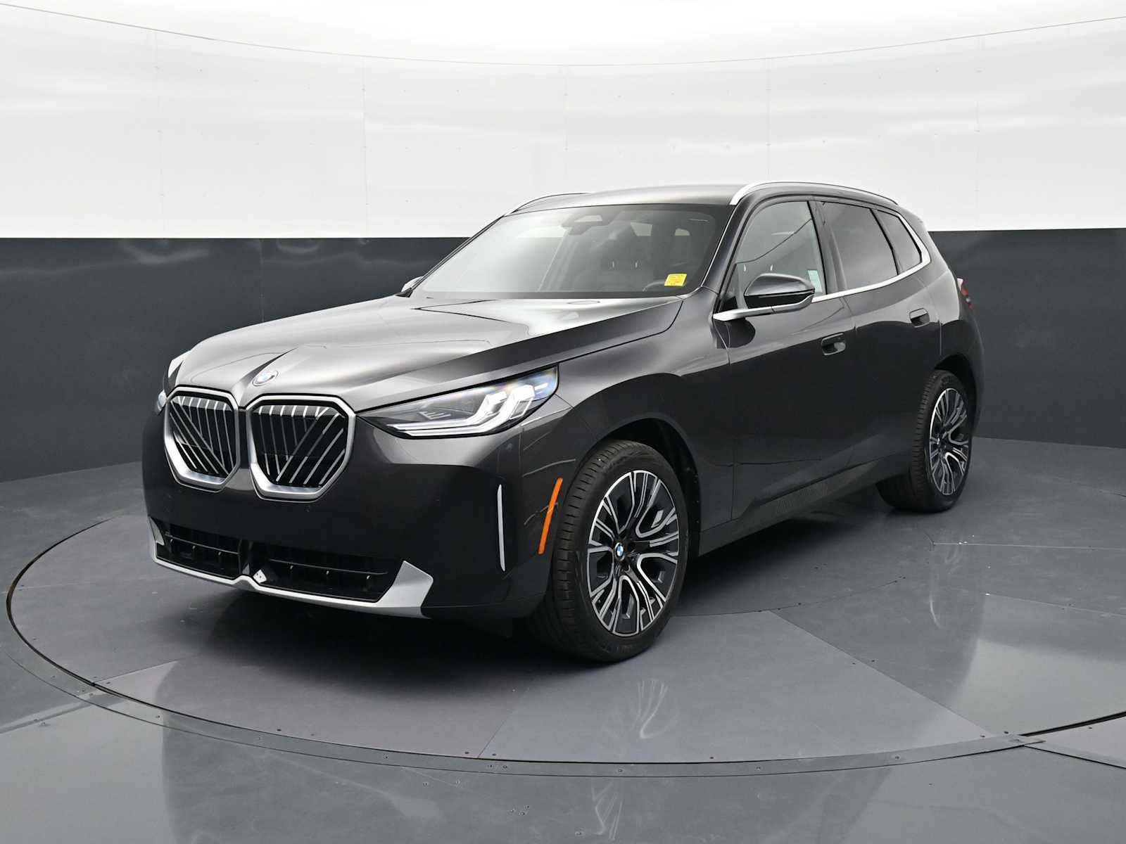 Used 2025 BMW X3 xDrive30i w/ Convenience Package image 1