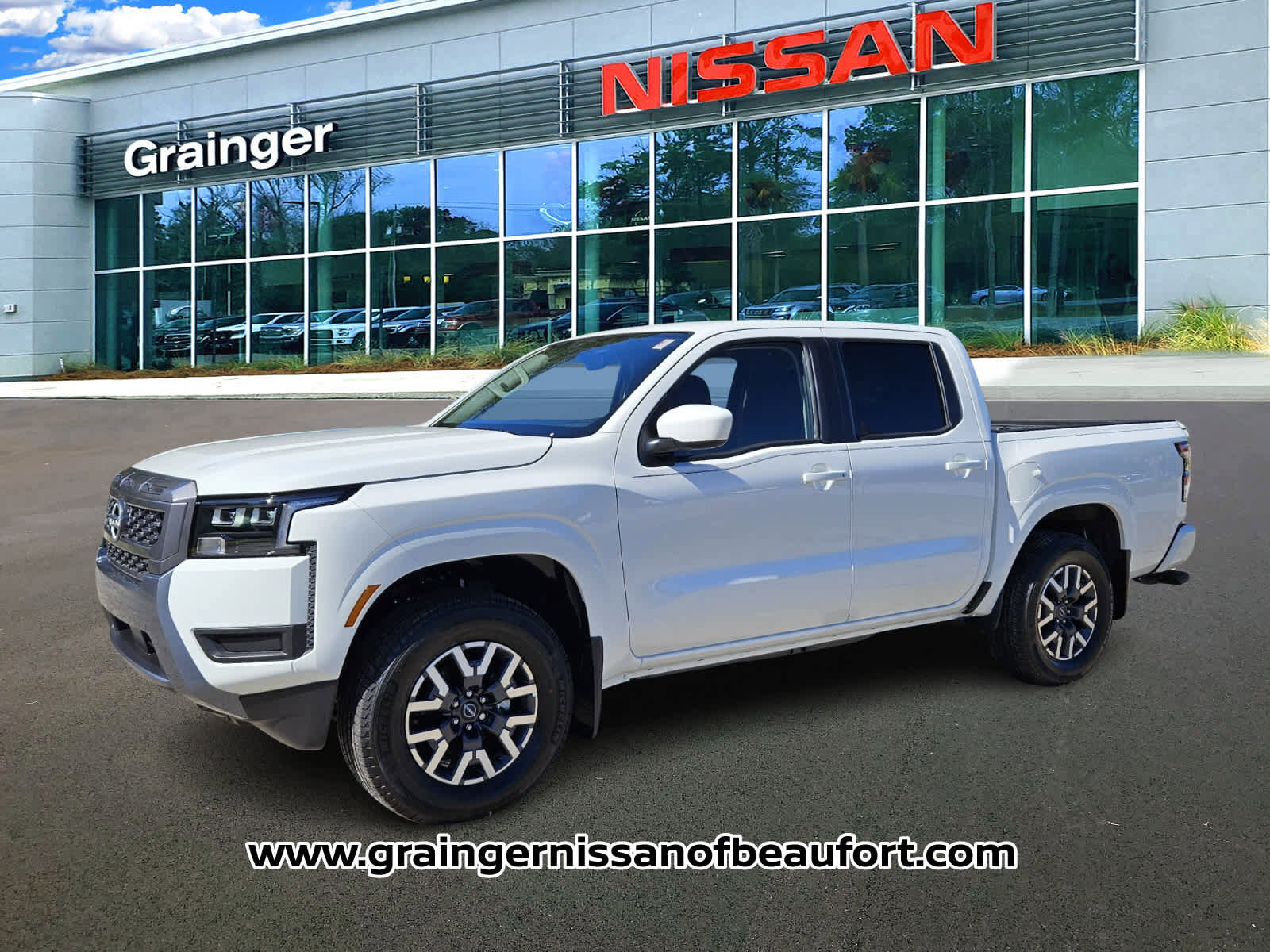 New 2026 Nissan Frontier SV image 2