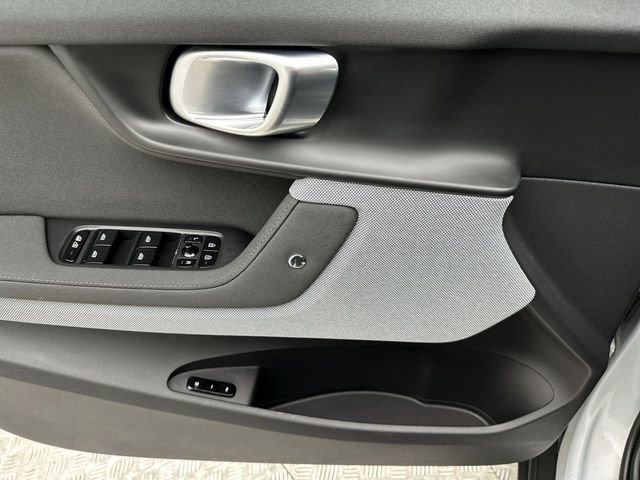 Used 2024 Polestar Polestar 2 image 13