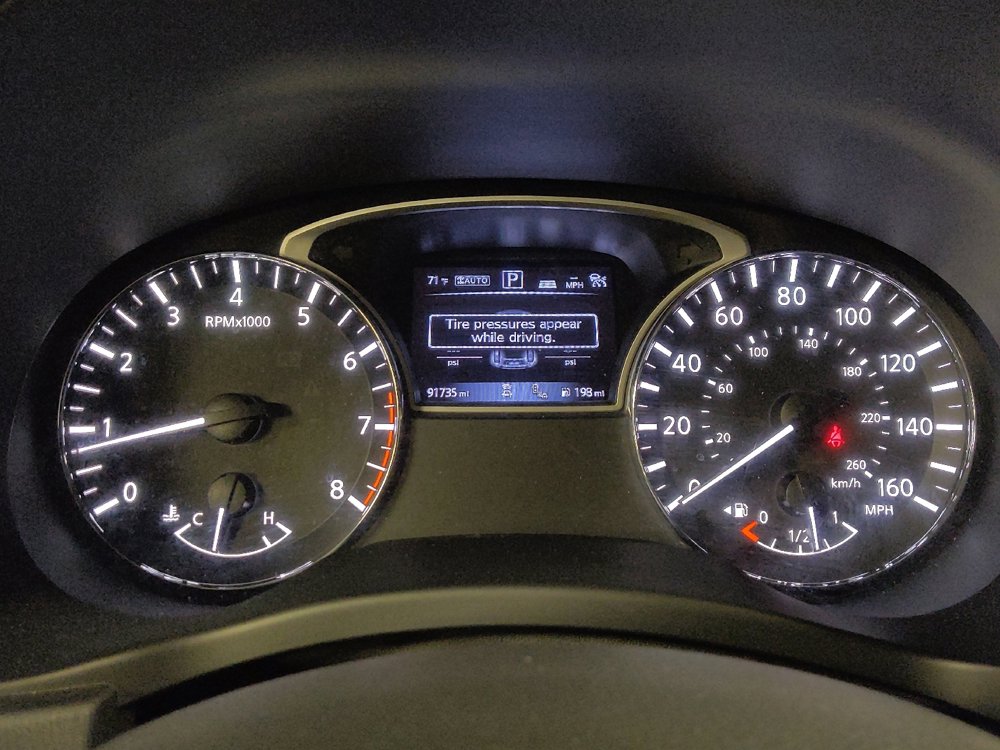 Used 2019 Nissan Pathfinder SL AWD/4WD image 23