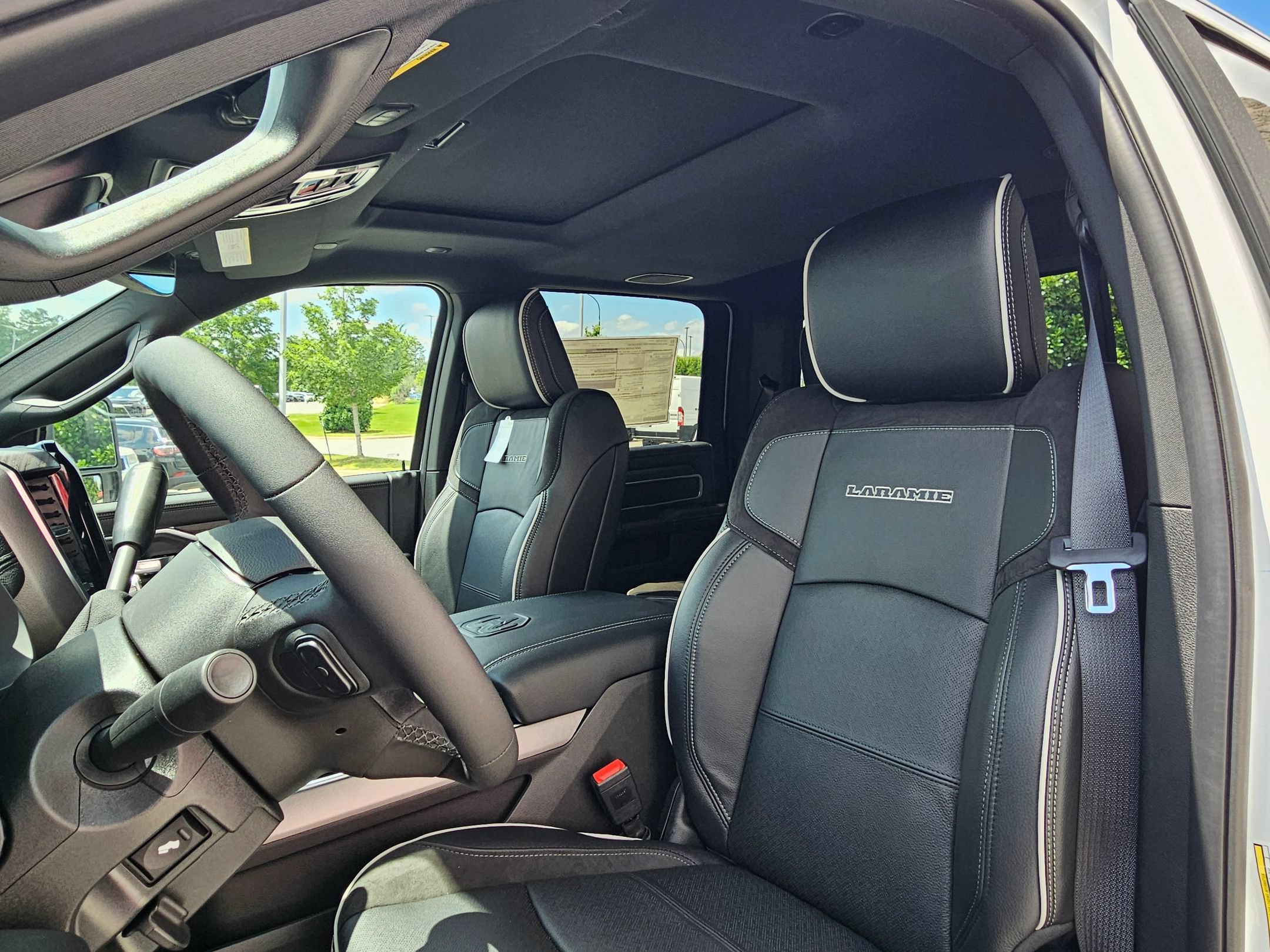 New 2026 RAM 2500 Laramie w/ Night Edition AWD/4WD image 20