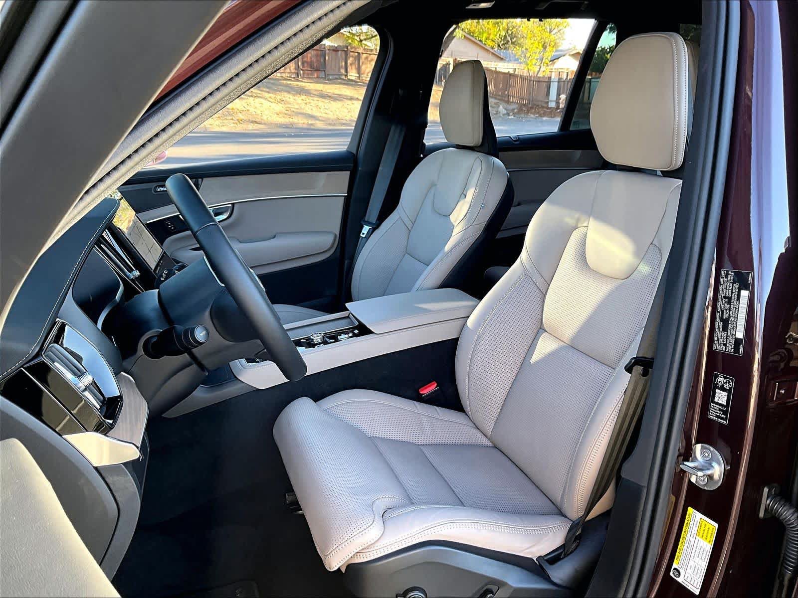 Used 2026 Volvo XC90 B5 Ultra AWD/4WD image 27