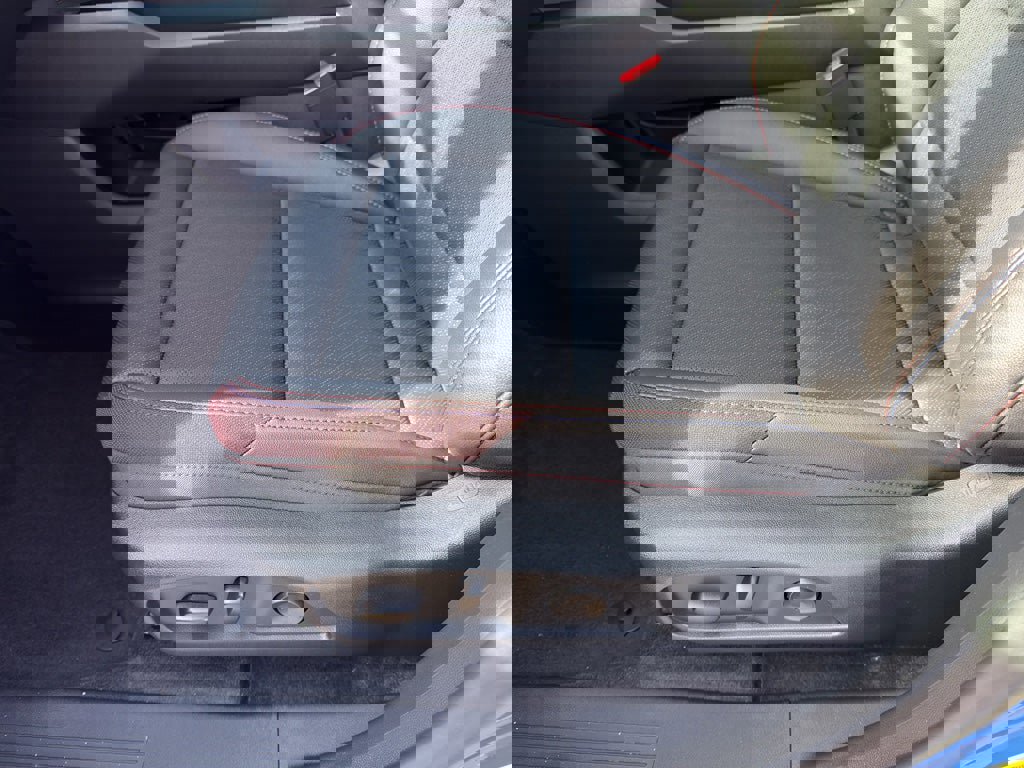 New 2026 Chevrolet Equinox RS image 10