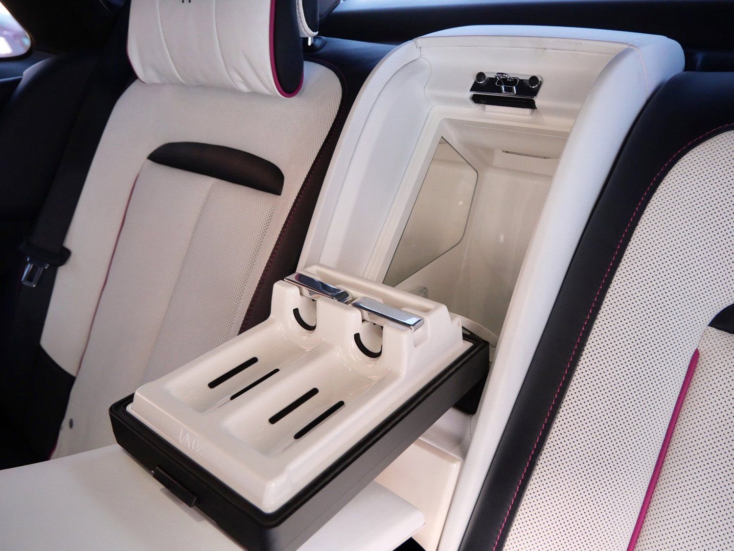 Certified 2021 Rolls-Royce Ghost image 27