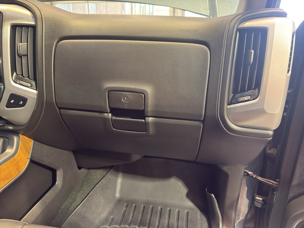 Used 2014 GMC Sierra 1500 SLT w/ SLT Crew Cab Value Package AWD/4WD image 24