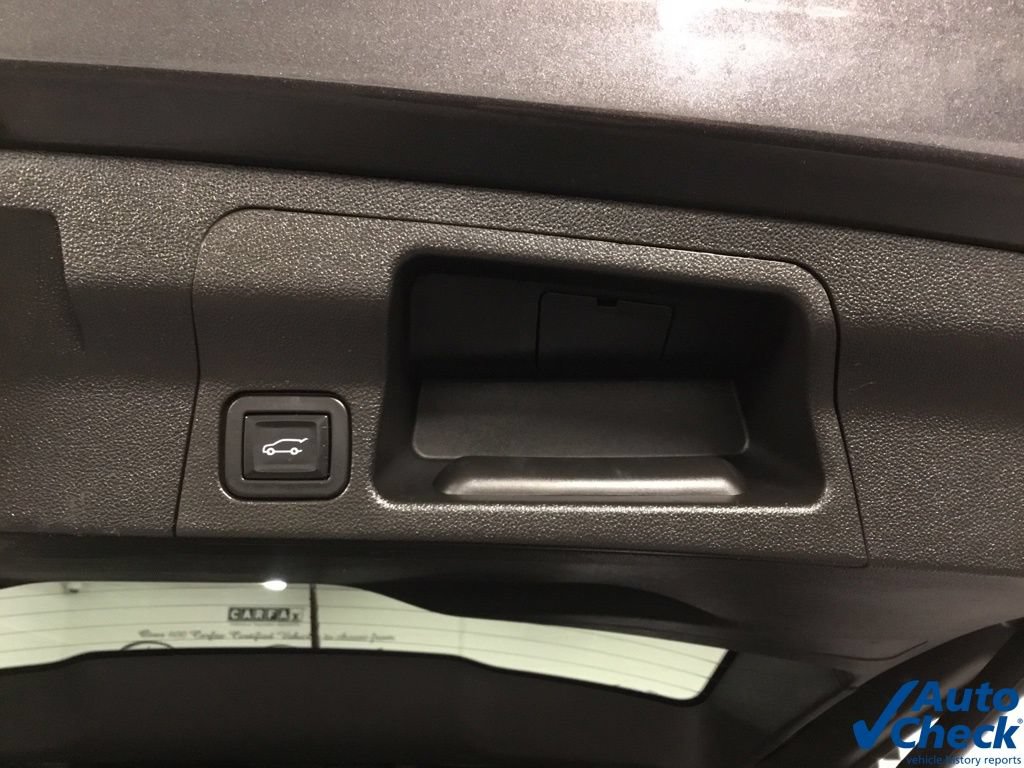Used 2018 GMC Acadia SLE w/ LPO, Floor Liner Package AWD/4WD image 10