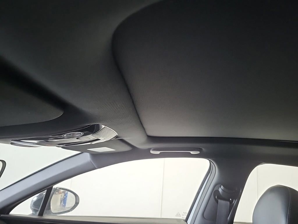 Used 2023 Kia K5 GT-Line image 10