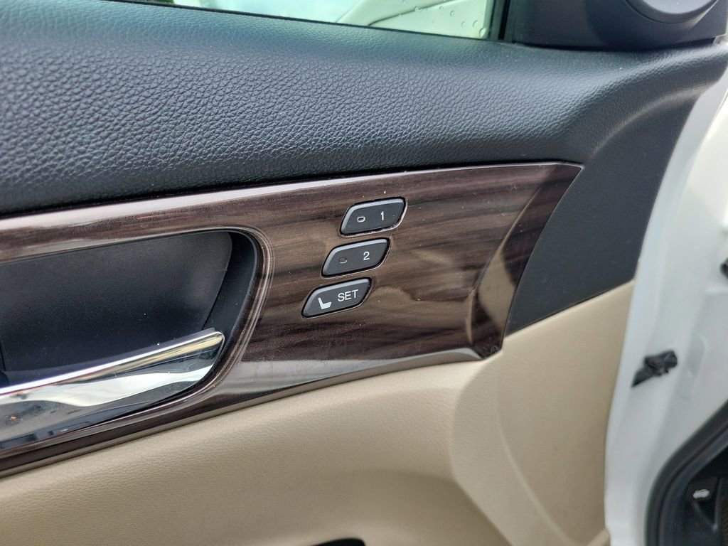 Used 2016 Honda Accord EX-L image 17