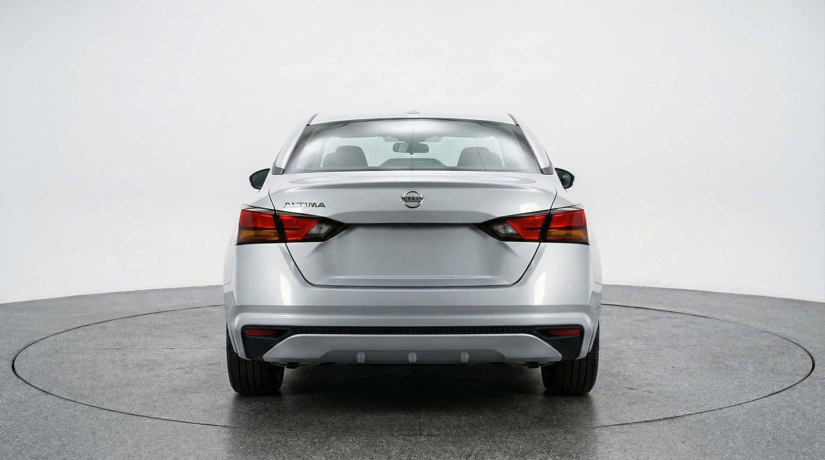 Used 2025 Nissan Altima 2.5 SV image 7