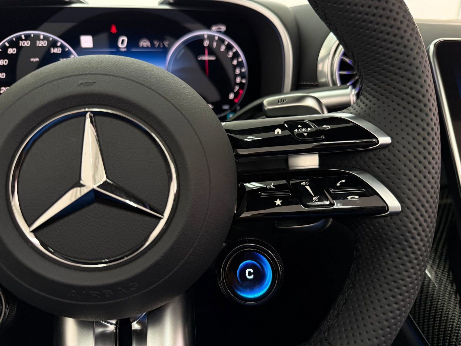New 2025 Mercedes-Benz SL 63 AMG S e Performance 4MATIC image 28