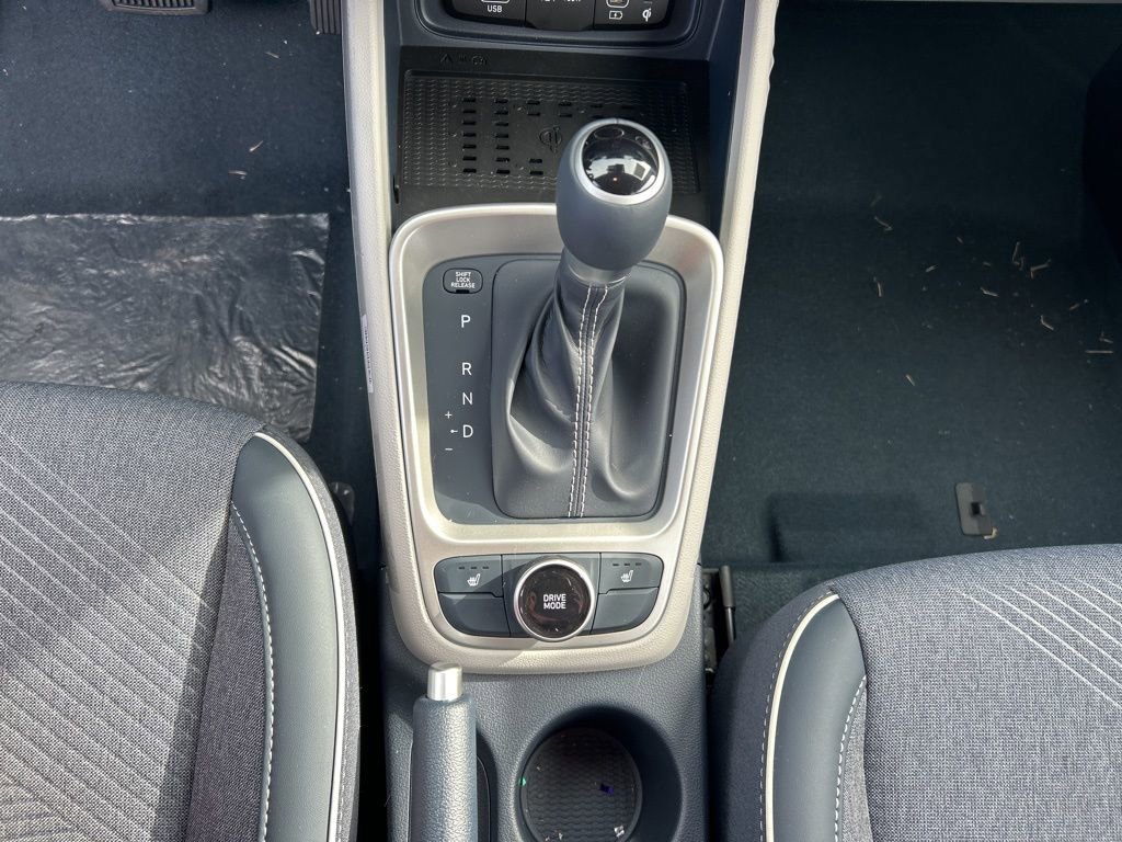 Used 2026 Hyundai Venue SEL image 19