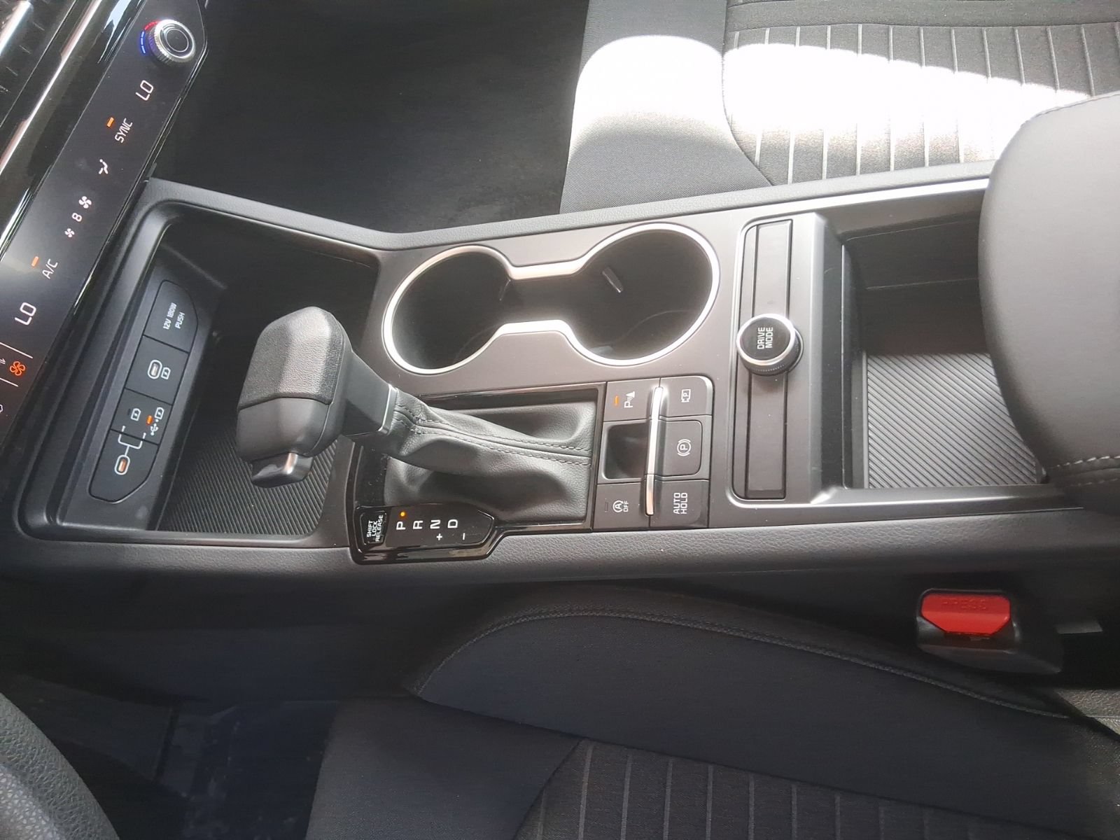 New 2026 Kia K5 LXS FWD image 16