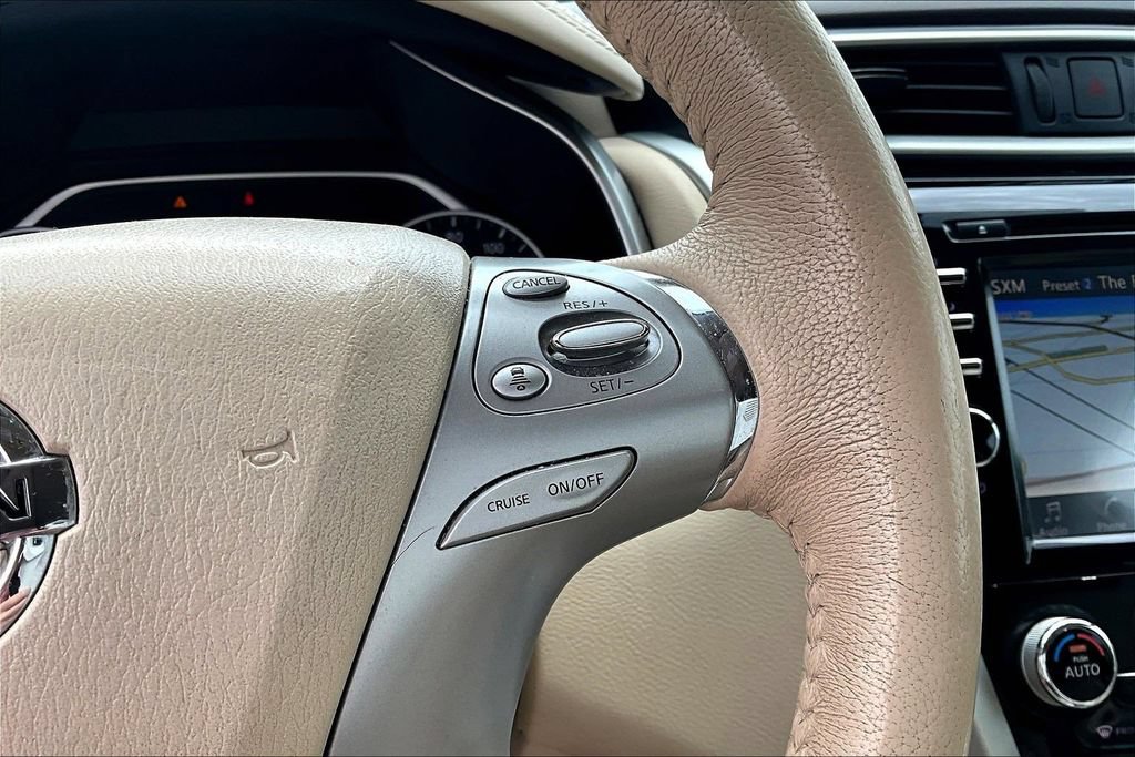 Used 2018 Nissan Murano SL w/ Moonroof Package AWD/4WD image 12