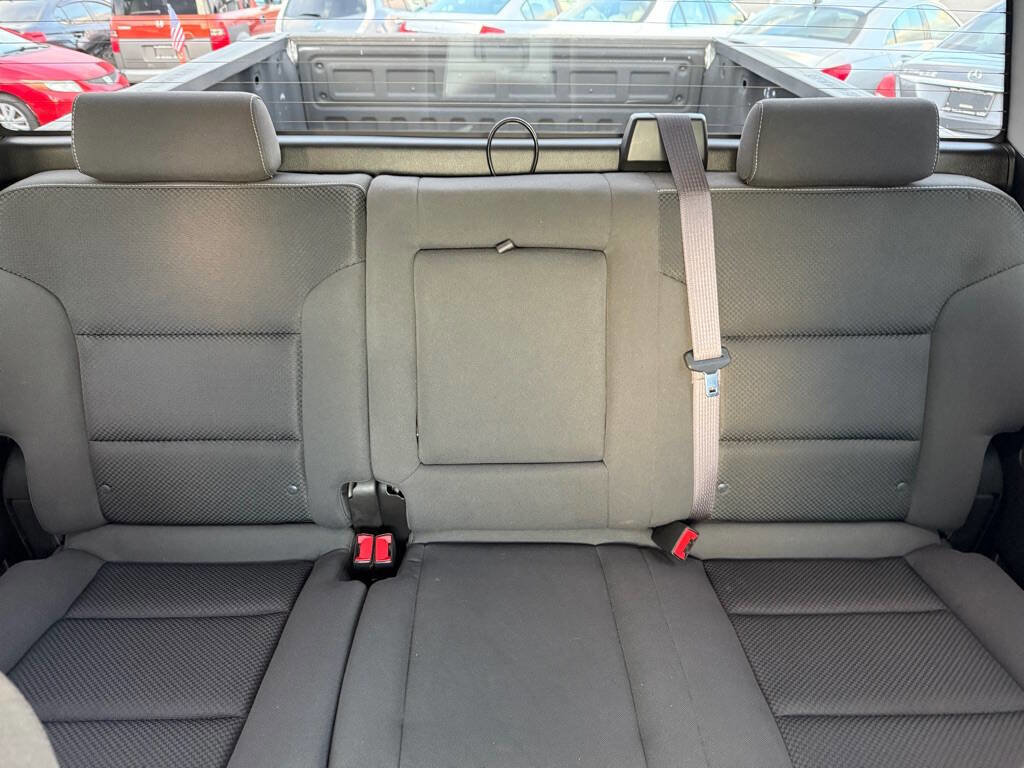 Used 2017 Chevrolet Silverado 1500 LT w/ All Star Edition image 25