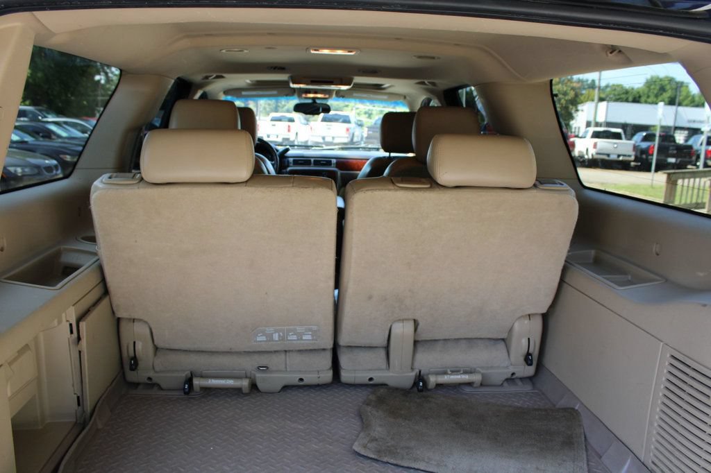 Used 2011 Chevrolet Suburban LTZ RWD image 24