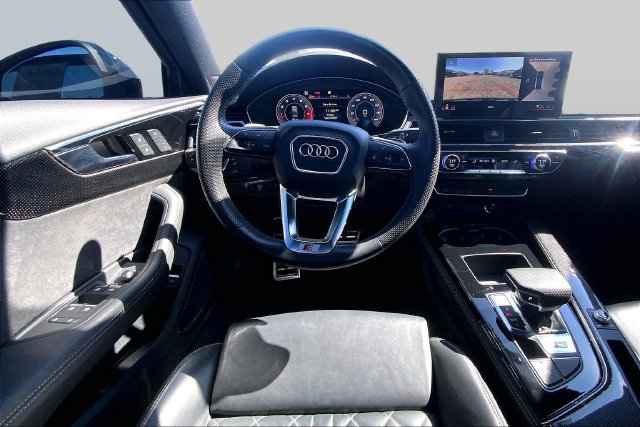 Used 2023 Audi S4 Premium Plus w/ Premium Plus Package AWD/4WD image 5