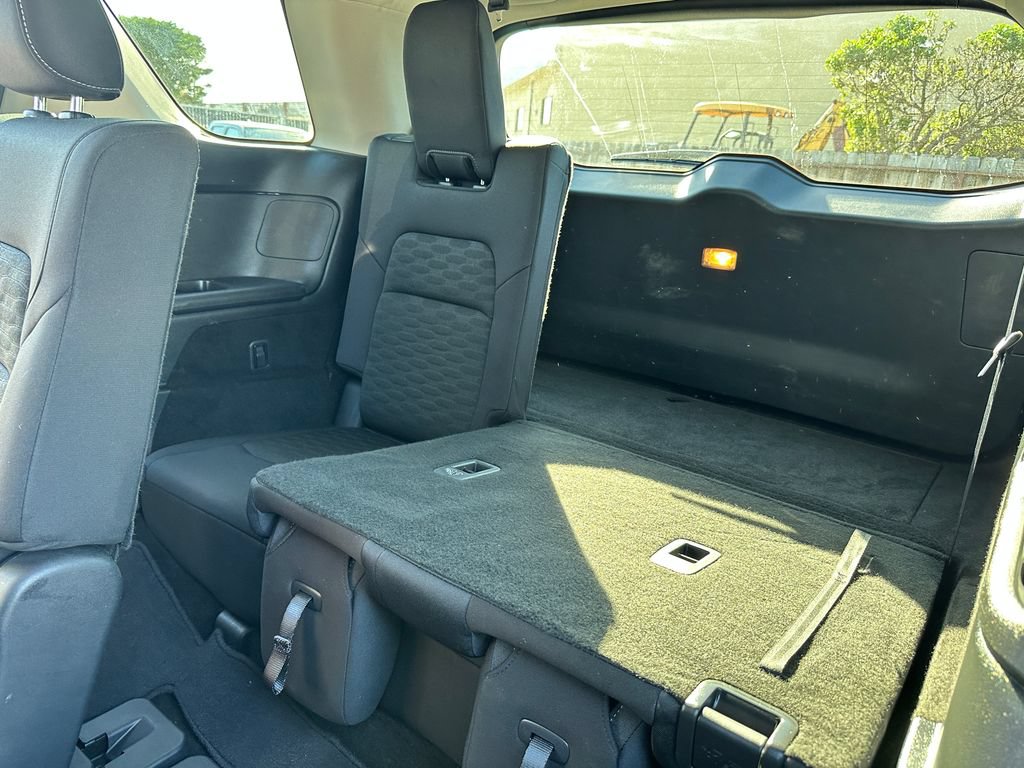 Used 2024 Nissan Pathfinder SV FWD image 22