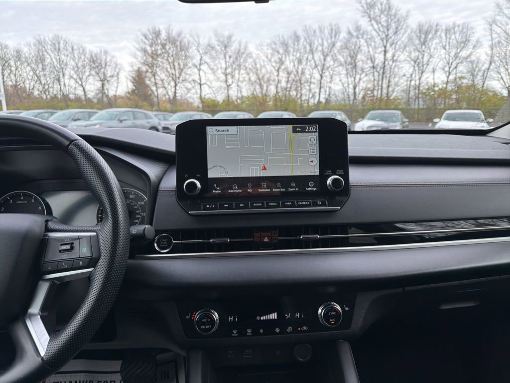 Used 2024 Mitsubishi Outlander SE image 14