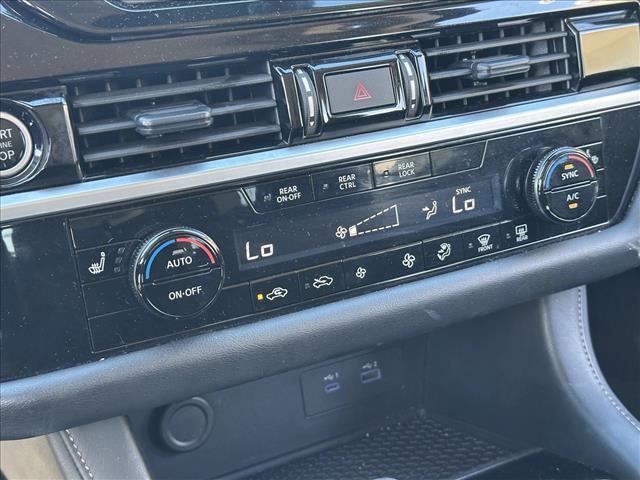 Used 2024 Nissan Pathfinder SV image 15