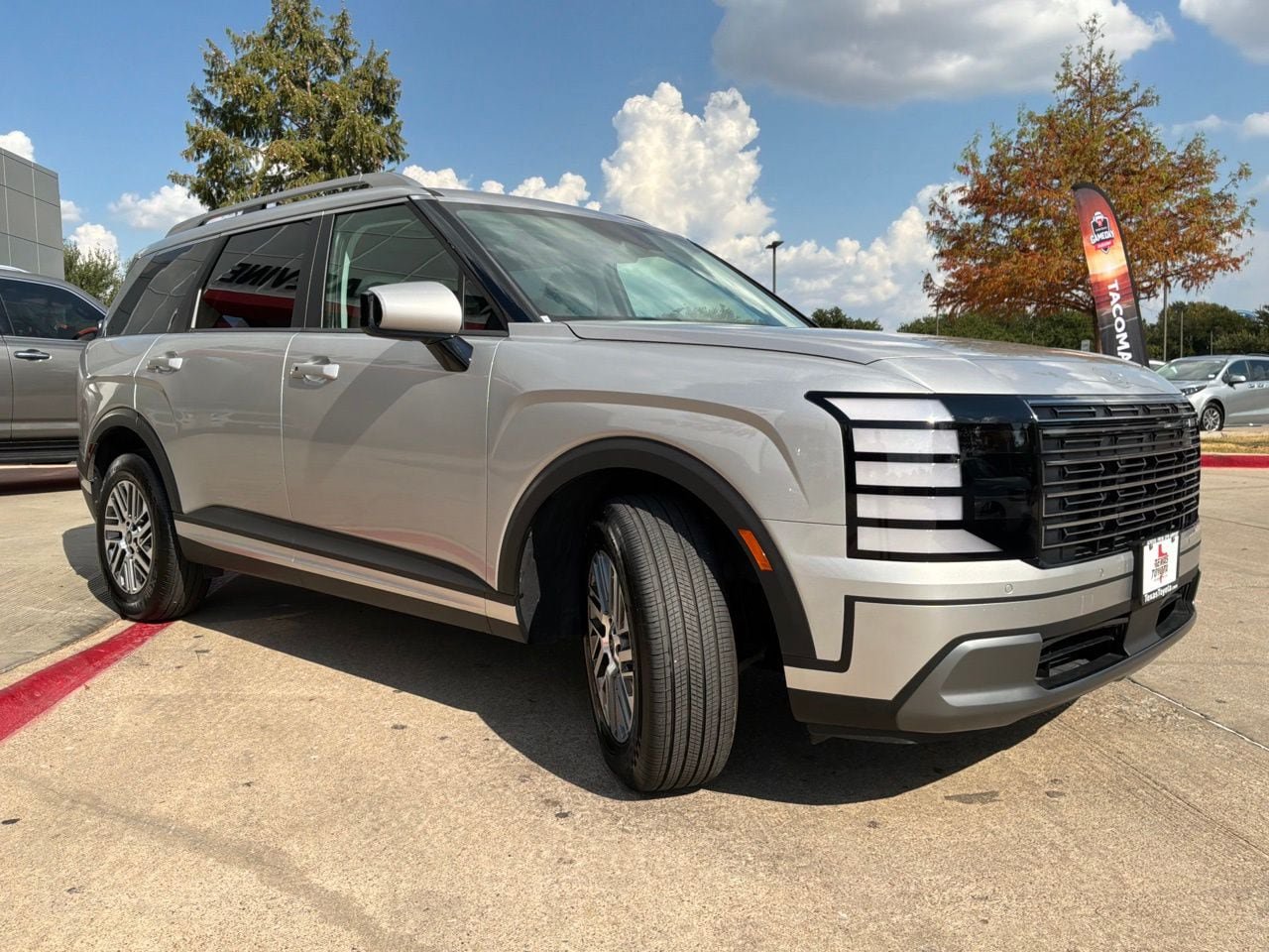 Used 2026 Hyundai Palisade SEL FWD image 4