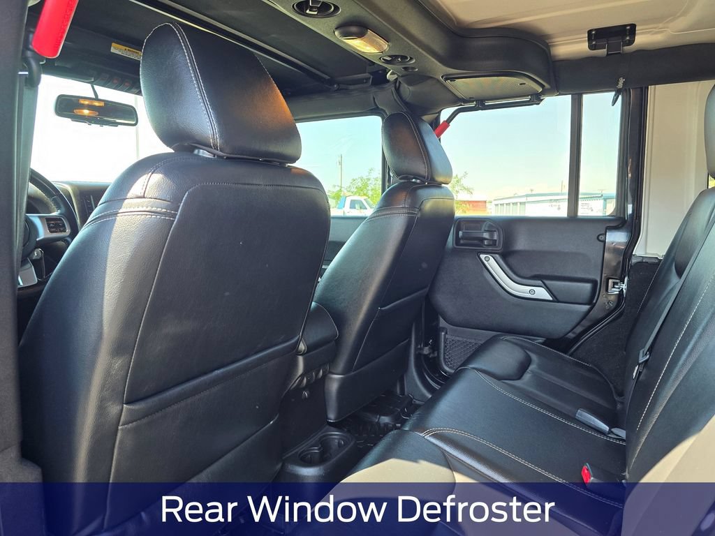 Used 2017 Jeep Wrangler Unlimited Rubicon AWD/4WD image 13
