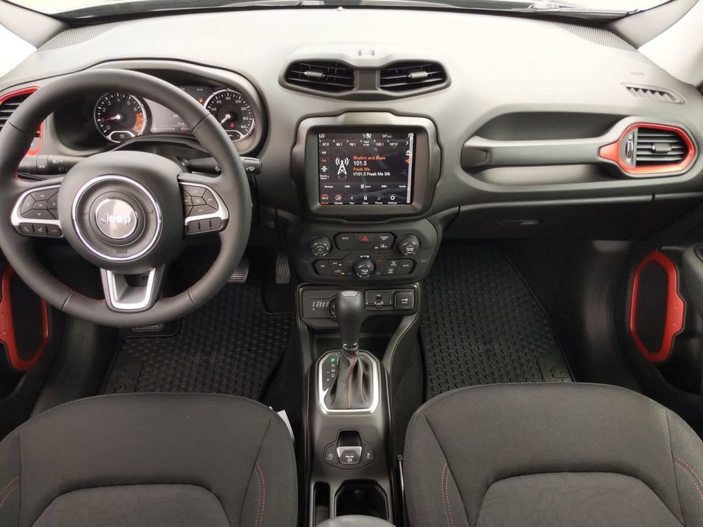 Used 2023 Jeep Renegade Trailhawk w/ Trailer Tow Group AWD/4WD image 18