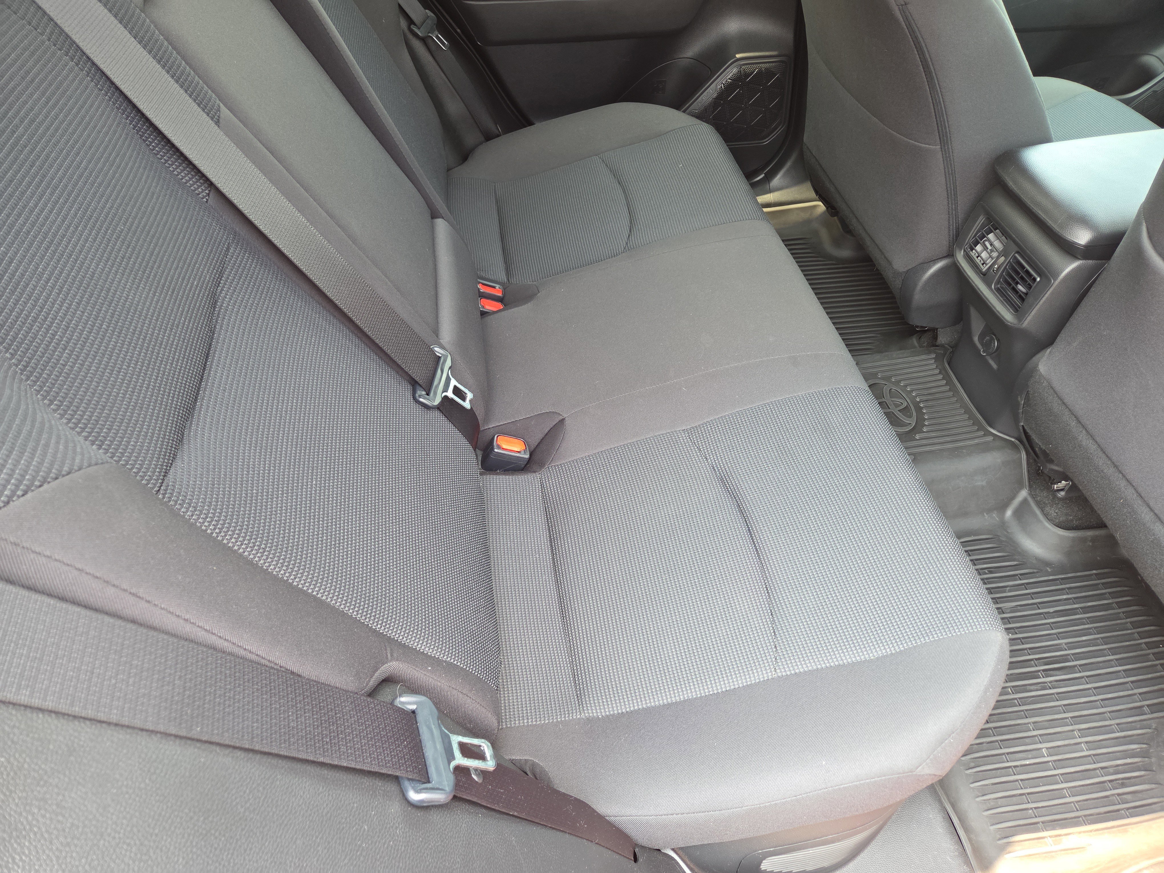 Certified 2023 Toyota RAV4 LE image 20