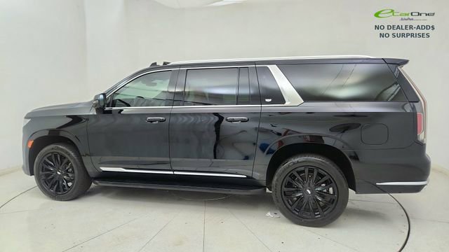Used 2023 Cadillac Escalade ESV Premium Luxury image 4