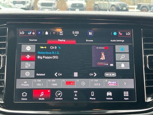 Used 2023 Dodge Durango GT image 34
