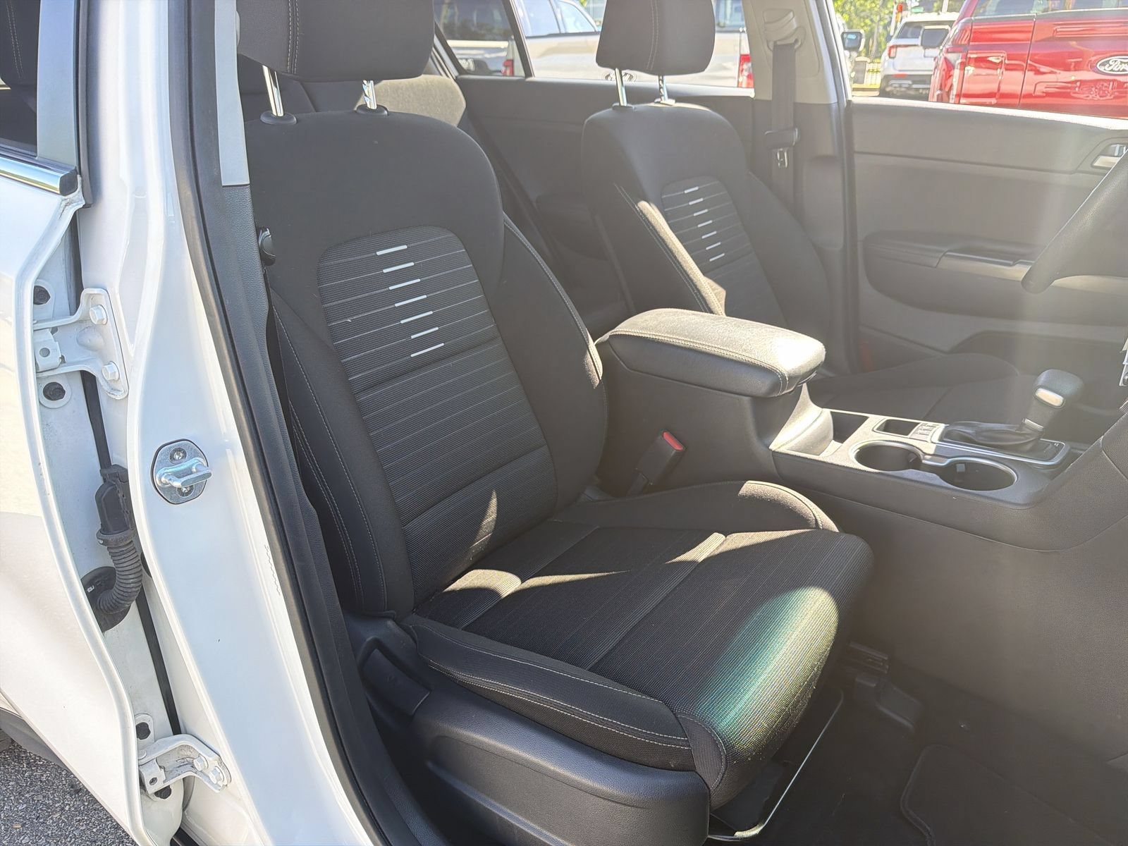 Used 2018 Kia Sportage LX AWD/4WD image 23